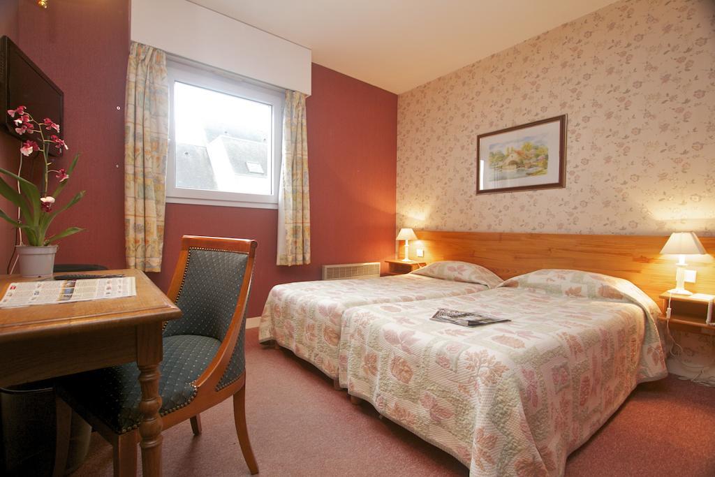 Hotel Sully Nogent-le-Rotrou Cameră foto