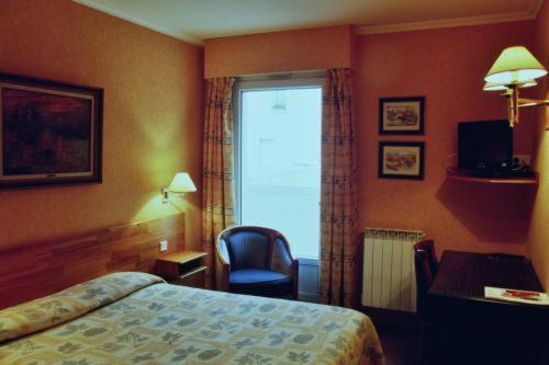 Hotel Sully Nogent-le-Rotrou Cameră foto